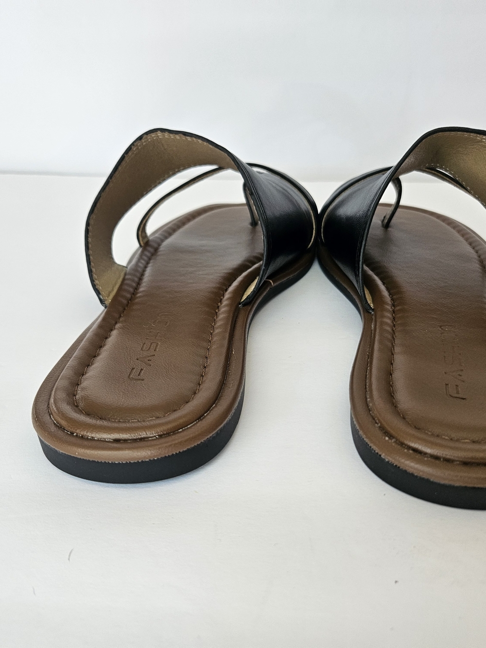 Chic Black Leather Toe Loop Sandals Flat Slide Mules Women's Size 8.5 / EU 38 Co - Picture 8 of 12